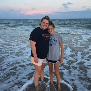 Meet your Posher, Ava